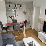 Leon Apartment *