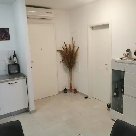 Leon Apartment